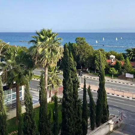 Seafront - Lordos Beach Gardens Lemesos